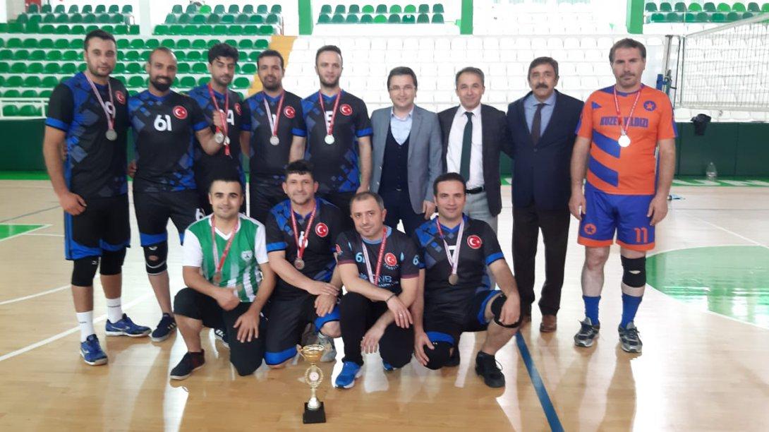  Türkiye Öğretmenler Kupası  Giresun finalinde İlçe Öğretmenlerimizden oluşan takımımız 2. olmuştur